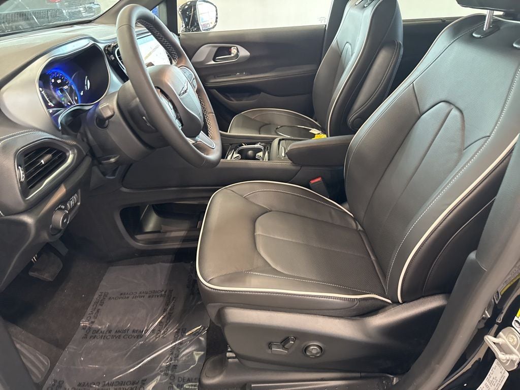 2026 Chrysler Pacifica PACIFICA LIMITED AWD
