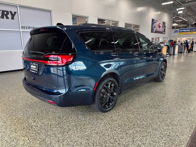 2025 Chrysler Pacifica Limited AWD