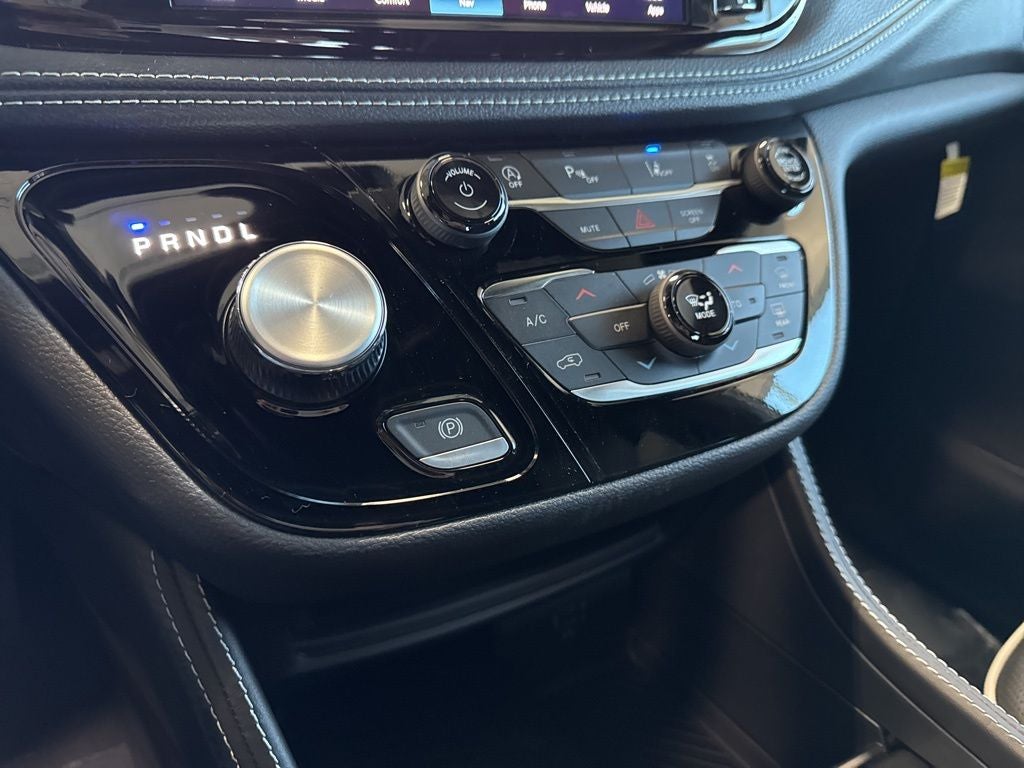 2026 Chrysler Pacifica PACIFICA LIMITED AWD