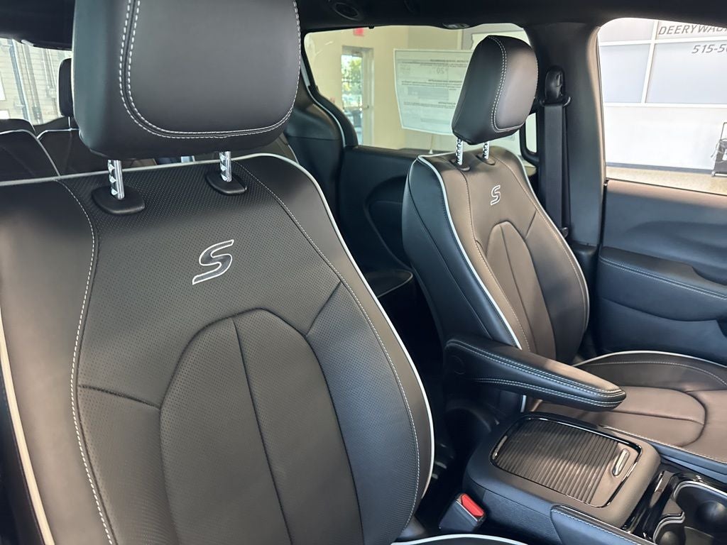 2026 Chrysler Pacifica PACIFICA LIMITED AWD