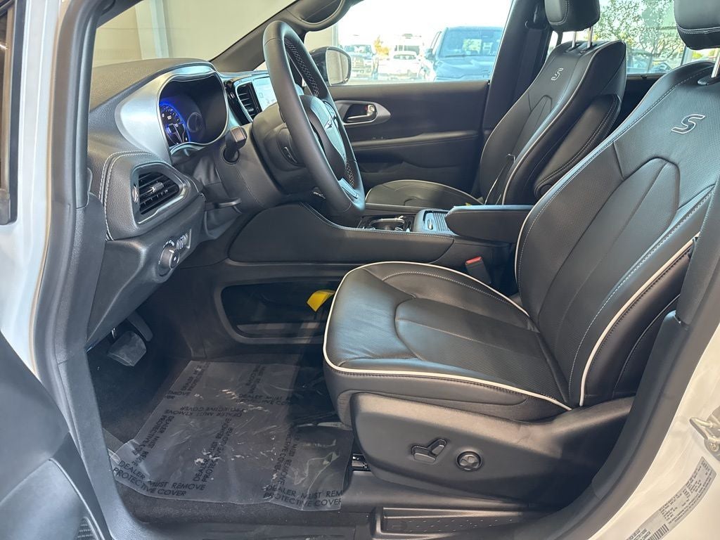 2026 Chrysler Pacifica PACIFICA LIMITED AWD