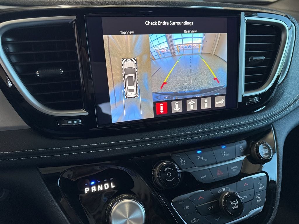 2026 Chrysler Pacifica PACIFICA LIMITED AWD