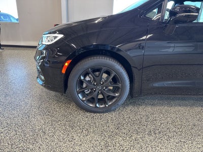 2026 Chrysler Pacifica PACIFICA LIMITED AWD