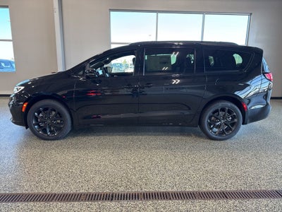2026 Chrysler Pacifica PACIFICA LIMITED AWD
