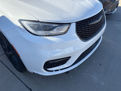 2022 Chrysler Pacifica Limited AWD