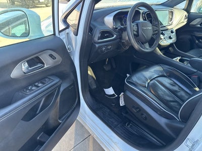 2022 Chrysler Pacifica Limited AWD