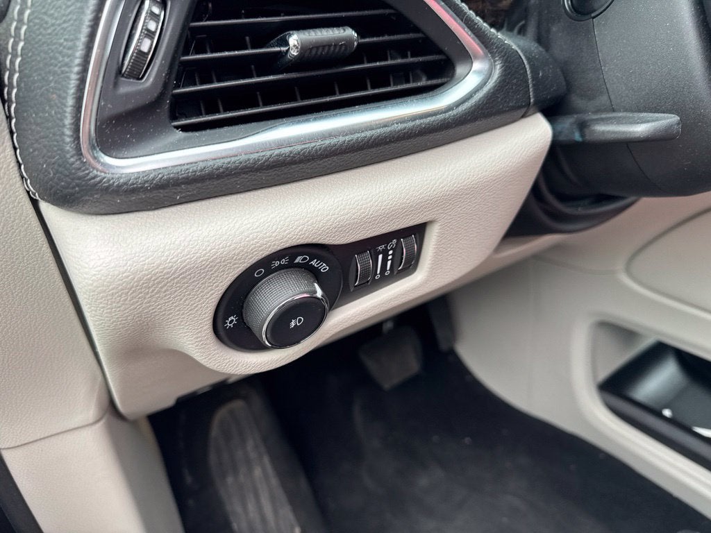 2024 Chrysler Pacifica Limited AWD