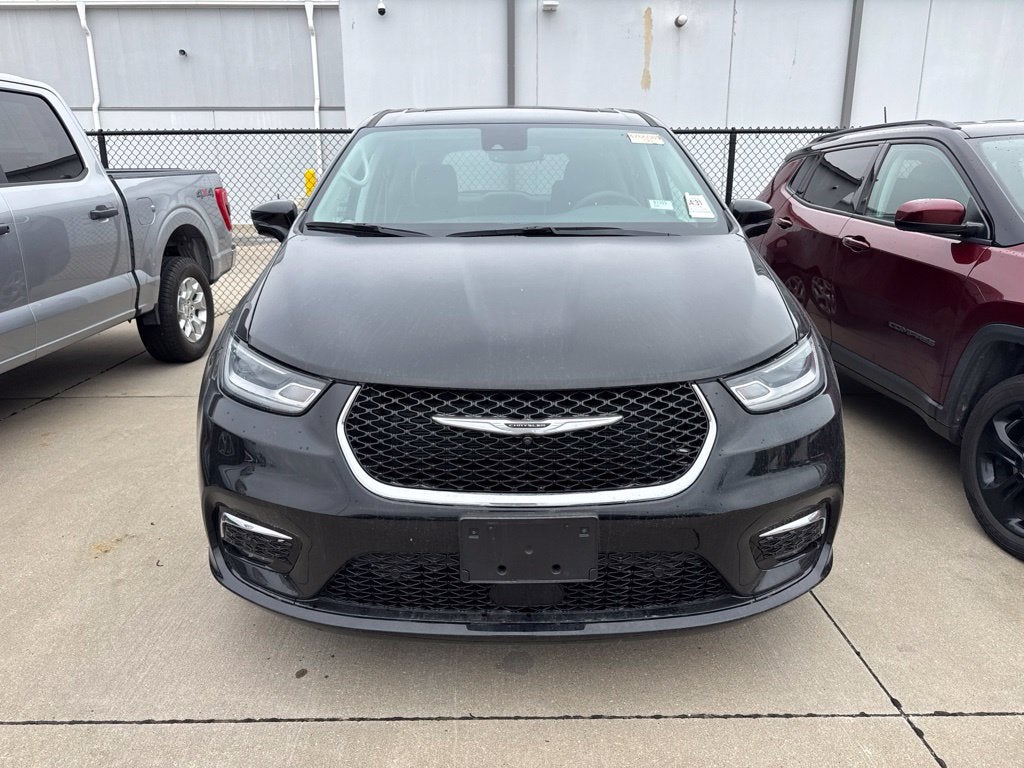 2024 Chrysler Pacifica Limited AWD