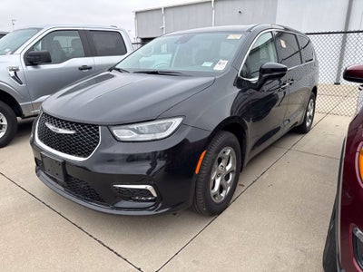 2024 Chrysler Pacifica Limited AWD