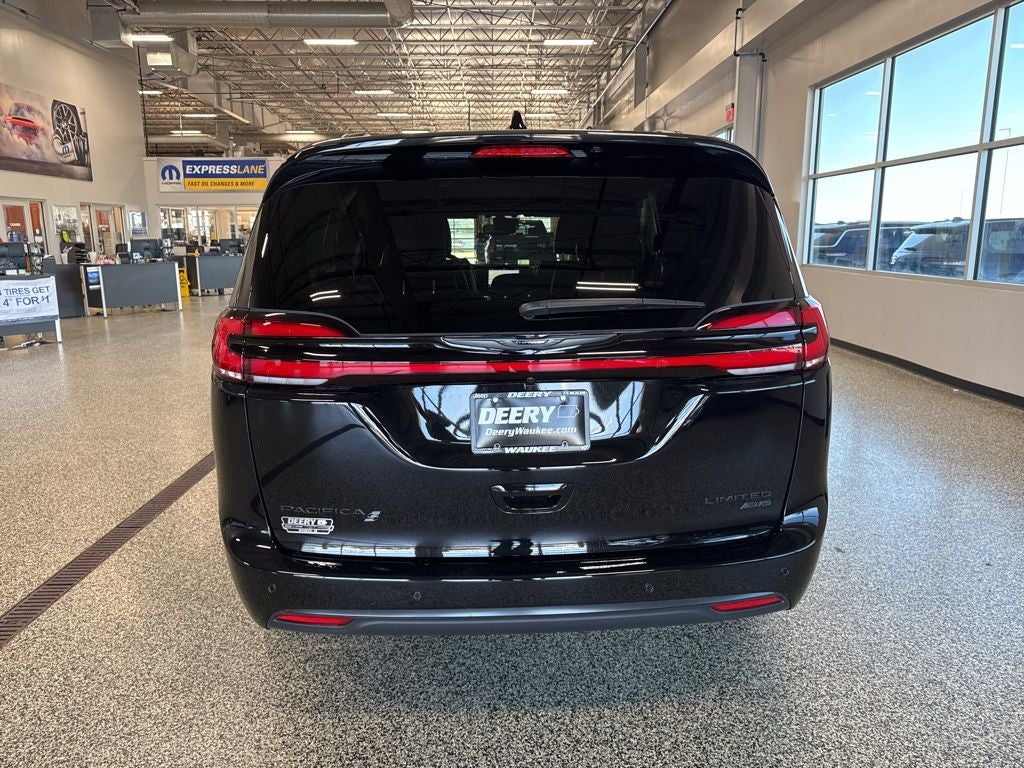 2026 Chrysler Pacifica PACIFICA LIMITED AWD