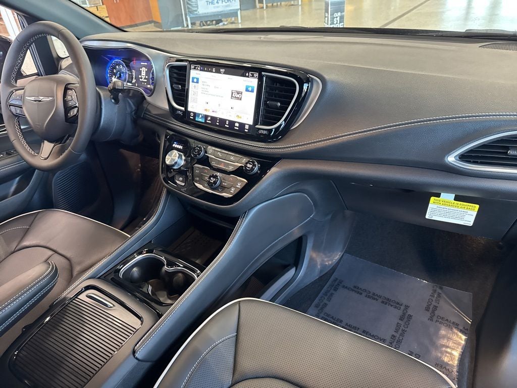 2026 Chrysler Pacifica PACIFICA LIMITED AWD