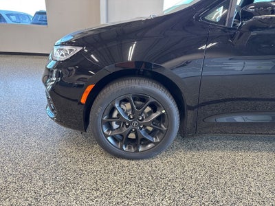 2026 Chrysler Pacifica PACIFICA LIMITED AWD