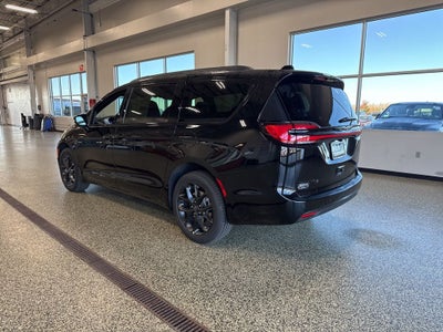 2026 Chrysler Pacifica PACIFICA LIMITED AWD