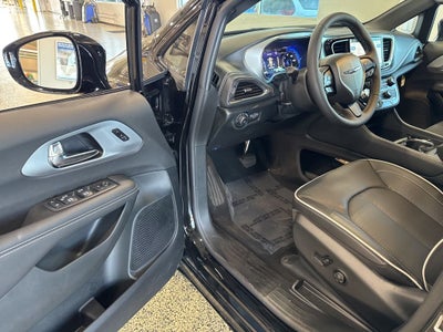 2026 Chrysler Pacifica PACIFICA LIMITED AWD