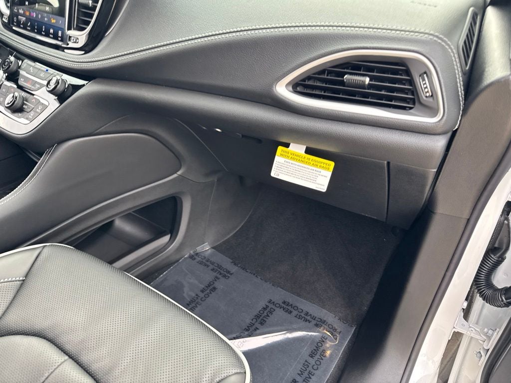 2027 Chrysler Pacifica PACIFICA LIMITED AWD