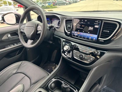 2027 Chrysler Pacifica PACIFICA LIMITED AWD