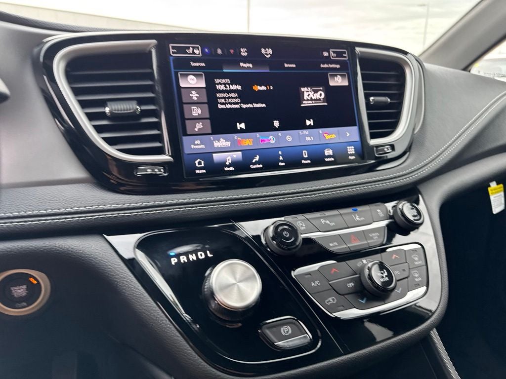 2027 Chrysler Pacifica PACIFICA LIMITED AWD