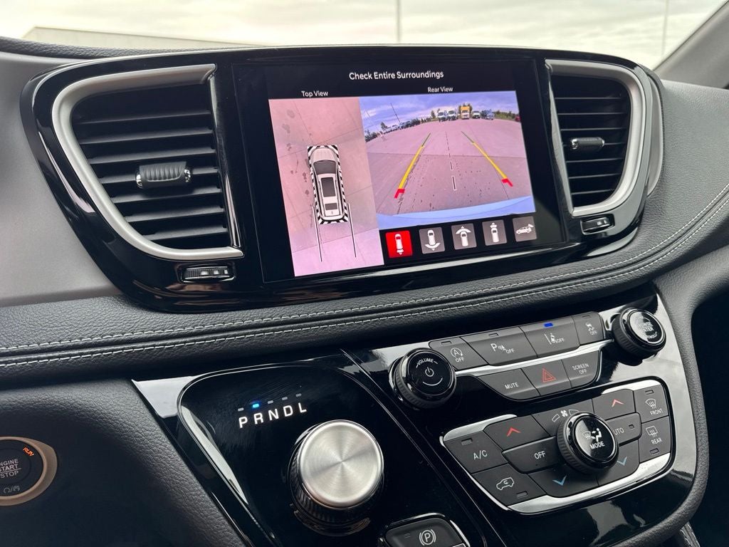 2027 Chrysler Pacifica PACIFICA LIMITED AWD