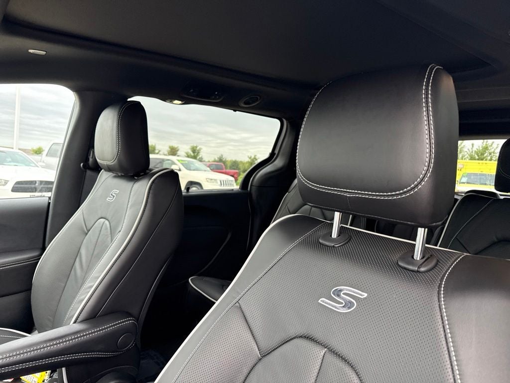 2027 Chrysler Pacifica PACIFICA LIMITED AWD
