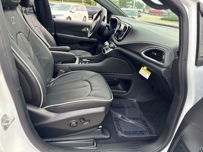 2027 Chrysler Pacifica PACIFICA LIMITED AWD