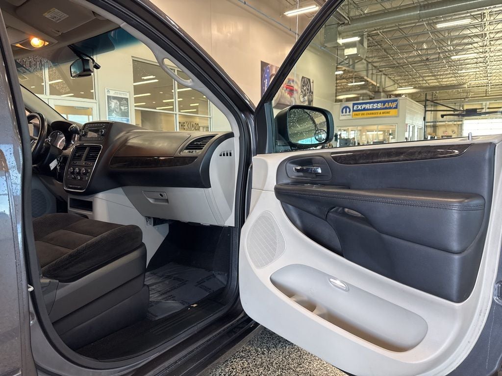 2017 Dodge Grand Caravan SE