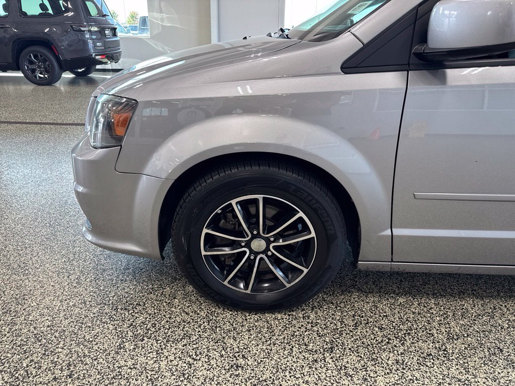 2016 Dodge Grand Caravan R/T
