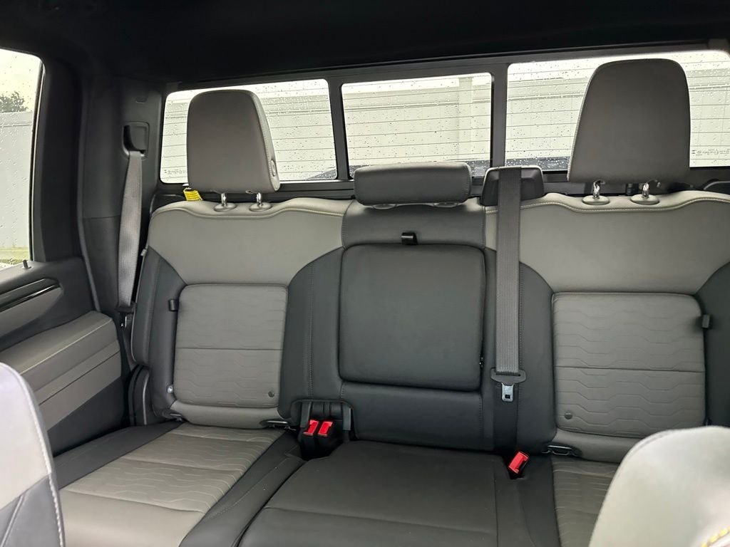 2025 Chevrolet Silverado 2500HD 4WD Crew Cab Standard Bed ZR2
