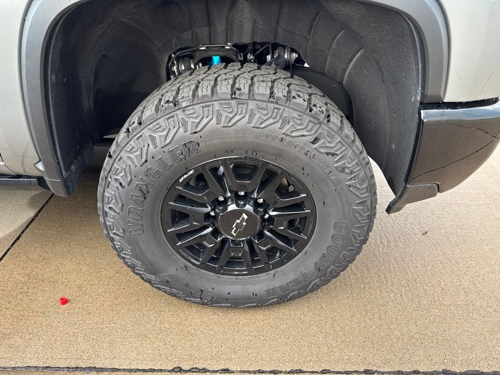 2025 Chevrolet Silverado 2500HD 4WD Crew Cab Standard Bed ZR2