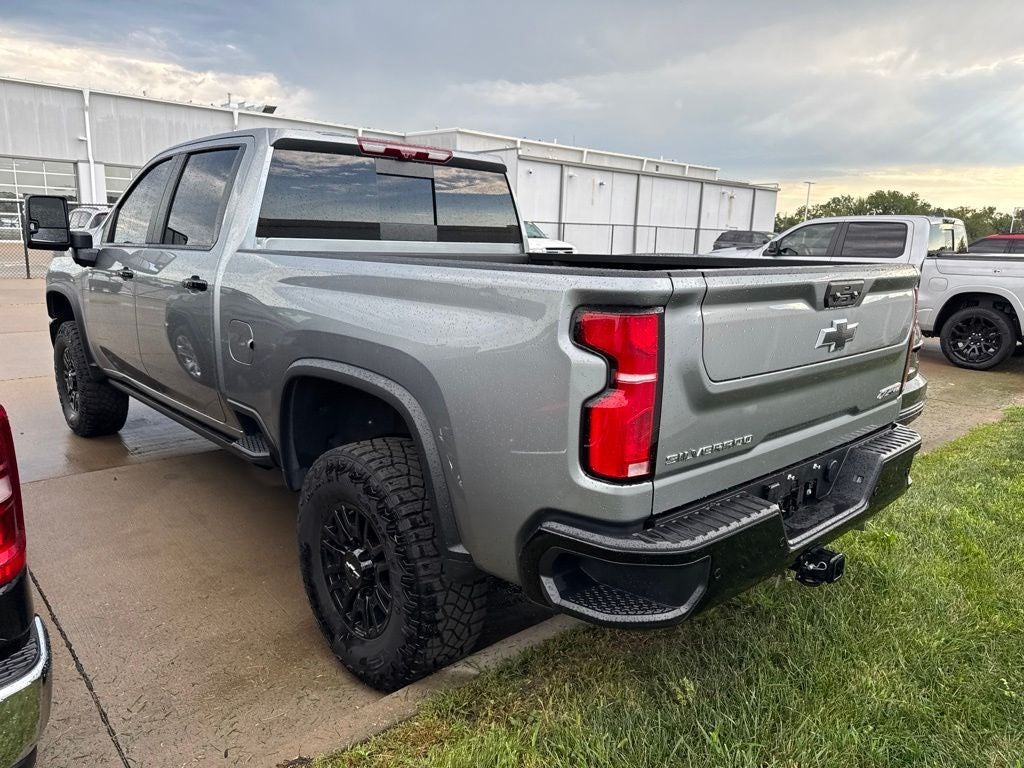 2025 Chevrolet Silverado 2500HD 4WD Crew Cab Standard Bed ZR2