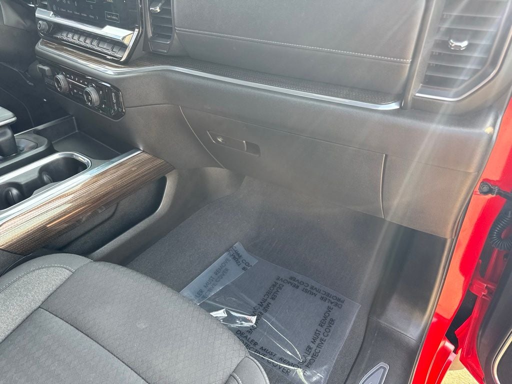2024 Chevrolet Silverado 1500 4WD Crew Cab Short Bed LT