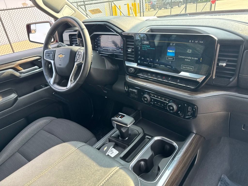 2024 Chevrolet Silverado 1500 4WD Crew Cab Short Bed LT