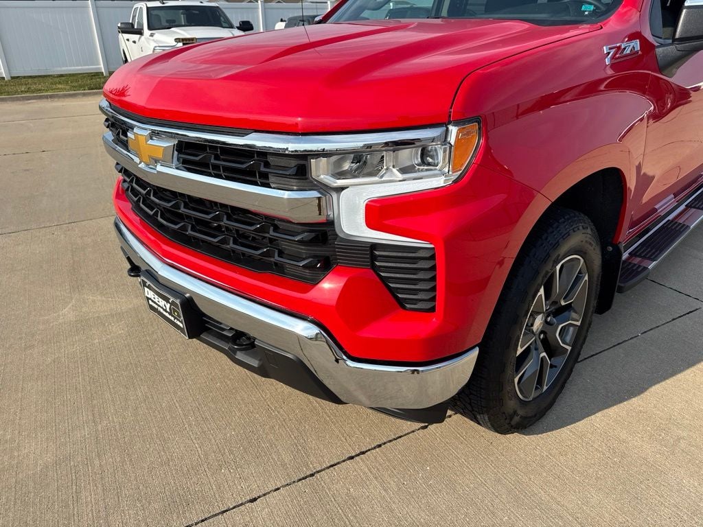 2024 Chevrolet Silverado 1500 4WD Crew Cab Short Bed LT