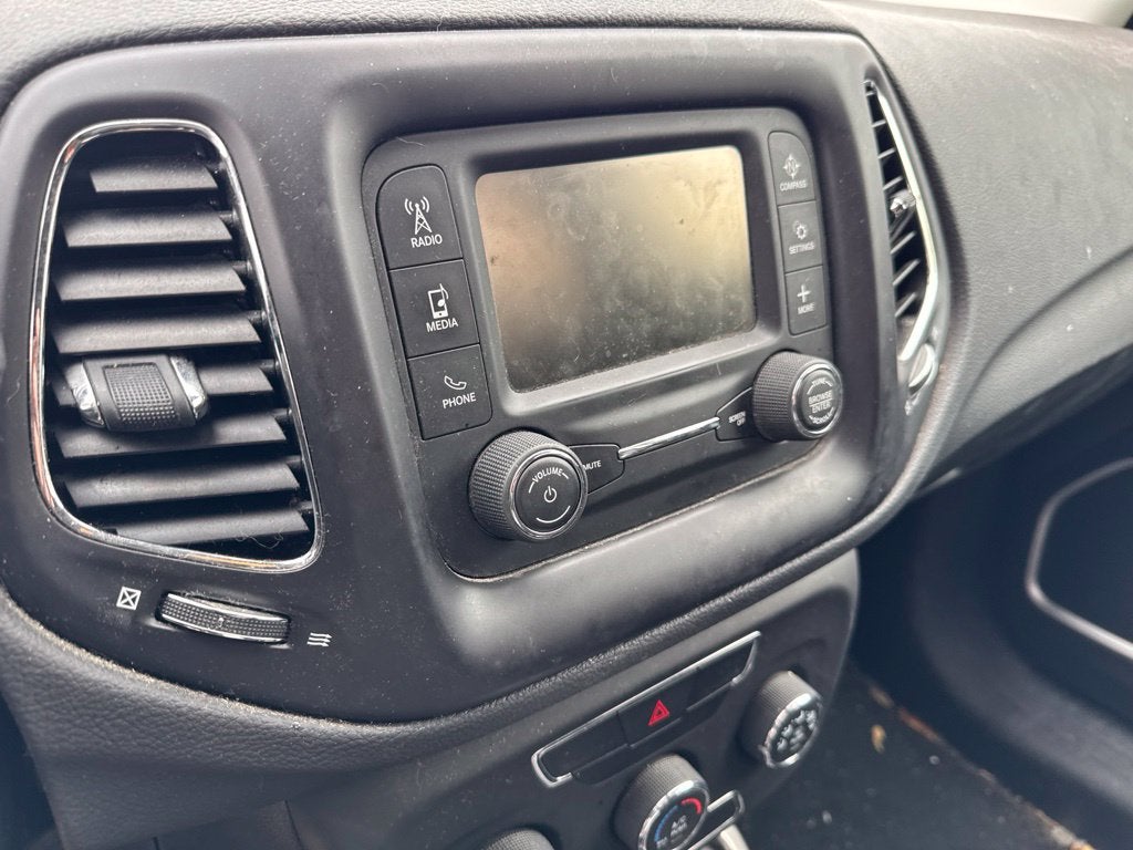 2018 Jeep Compass Latitude FWD