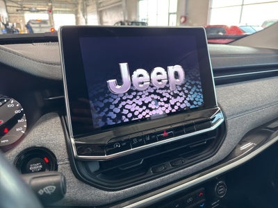 2022 Jeep Compass Latitude FWD