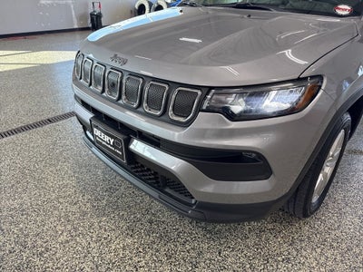 2022 Jeep Compass Latitude FWD