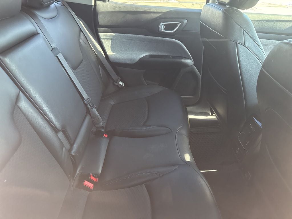 2022 Jeep Compass Latitude FWD