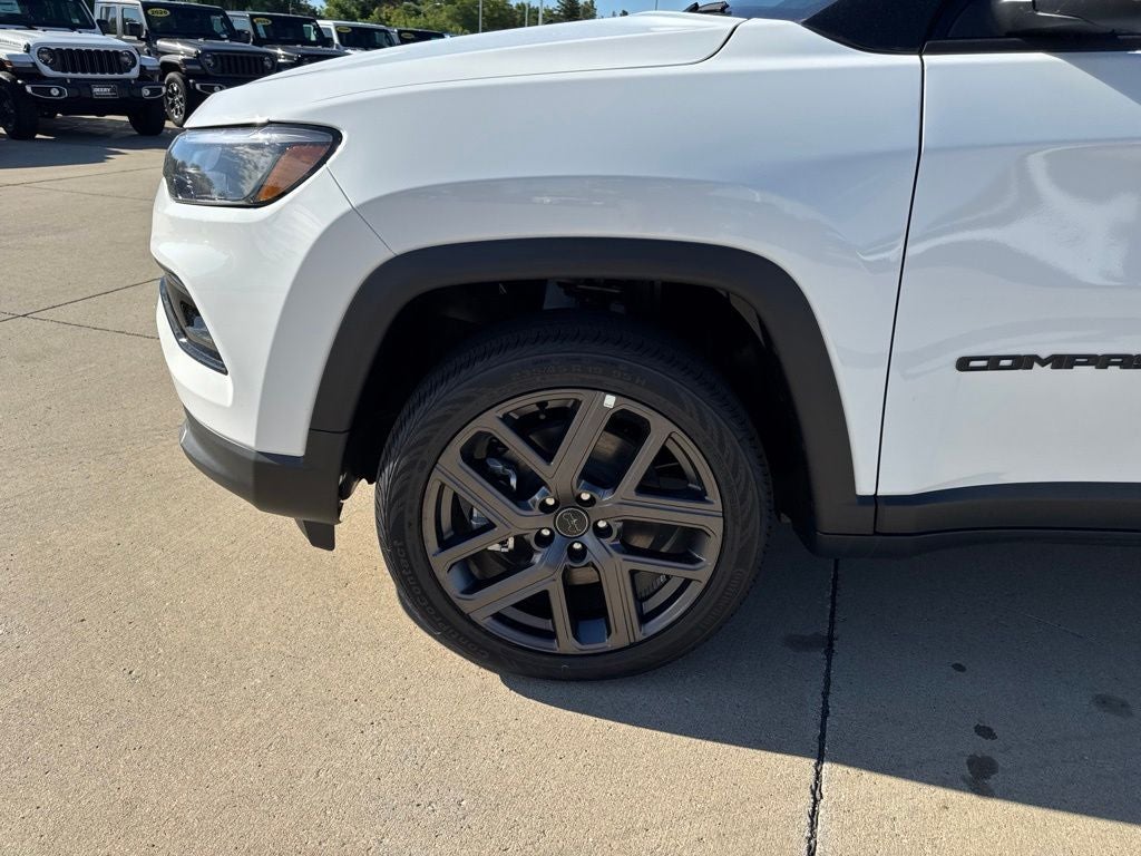 2026 Jeep Compass COMPASS LIMITED ALTITUDE 4X4