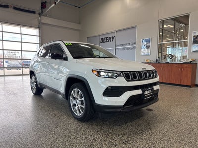 2023 Jeep Compass Latitude Lux FWD