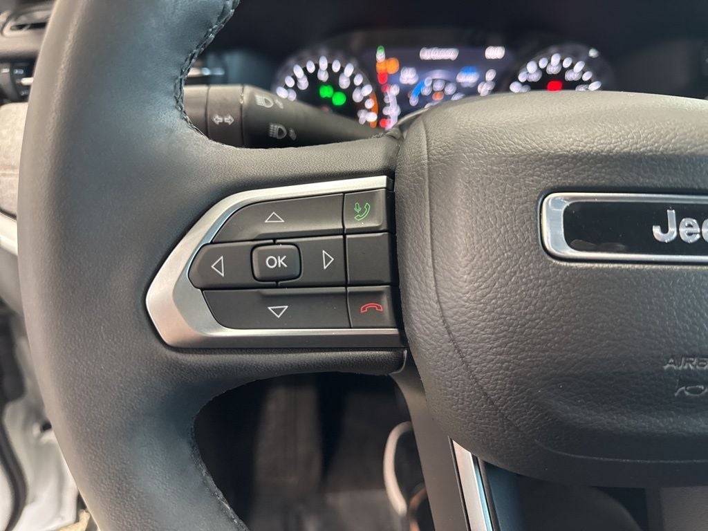 2023 Jeep Compass Latitude Lux FWD