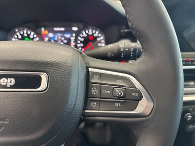 2023 Jeep Compass Latitude Lux FWD