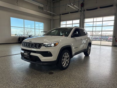 2023 Jeep Compass Latitude Lux FWD
