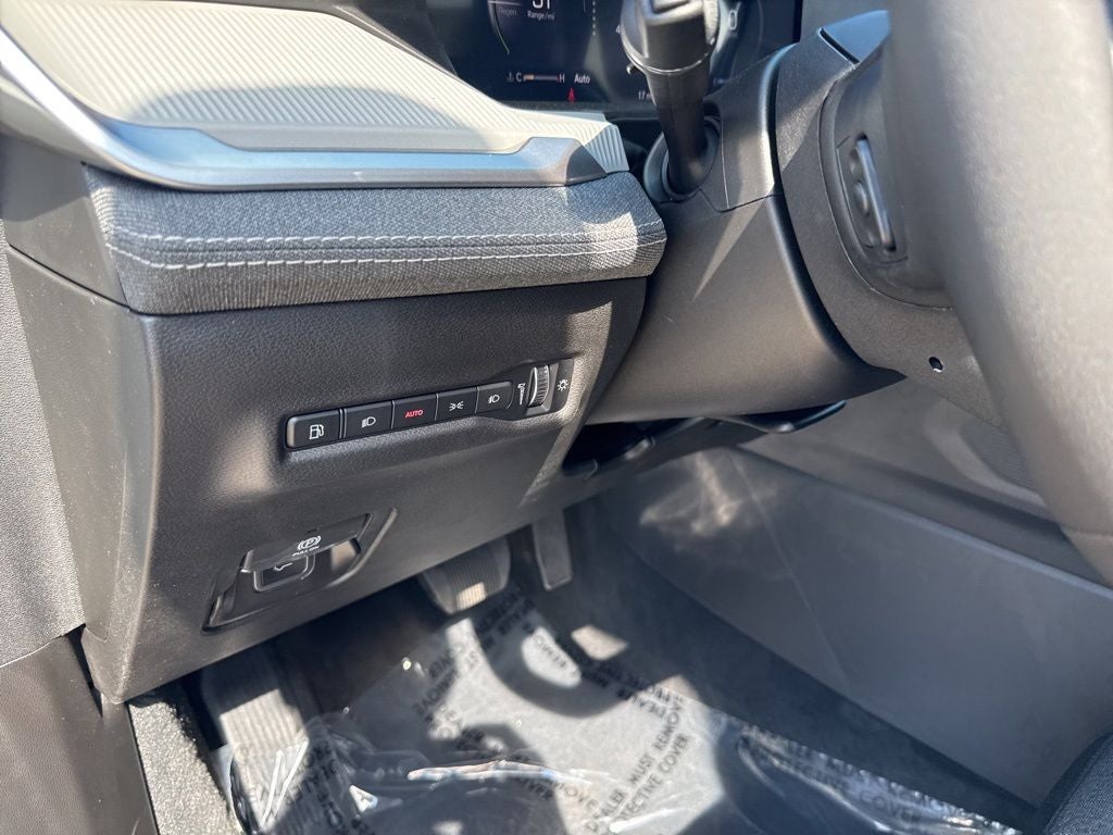 2026 Jeep Cherokee CHEROKEE LAREDO 4X4
