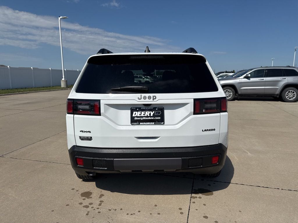 2026 Jeep Cherokee CHEROKEE LAREDO 4X4