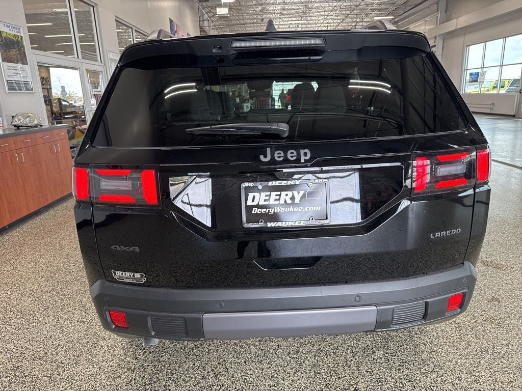 2026 Jeep Cherokee CHEROKEE LAREDO 4X4