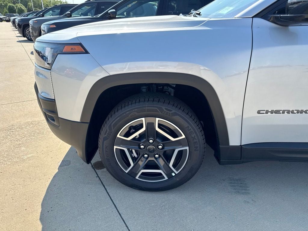 2026 Jeep Cherokee CHEROKEE LAREDO 4X4