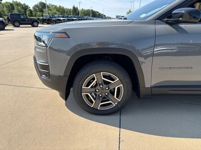 2026 Jeep Cherokee CHEROKEE LAREDO 4X4