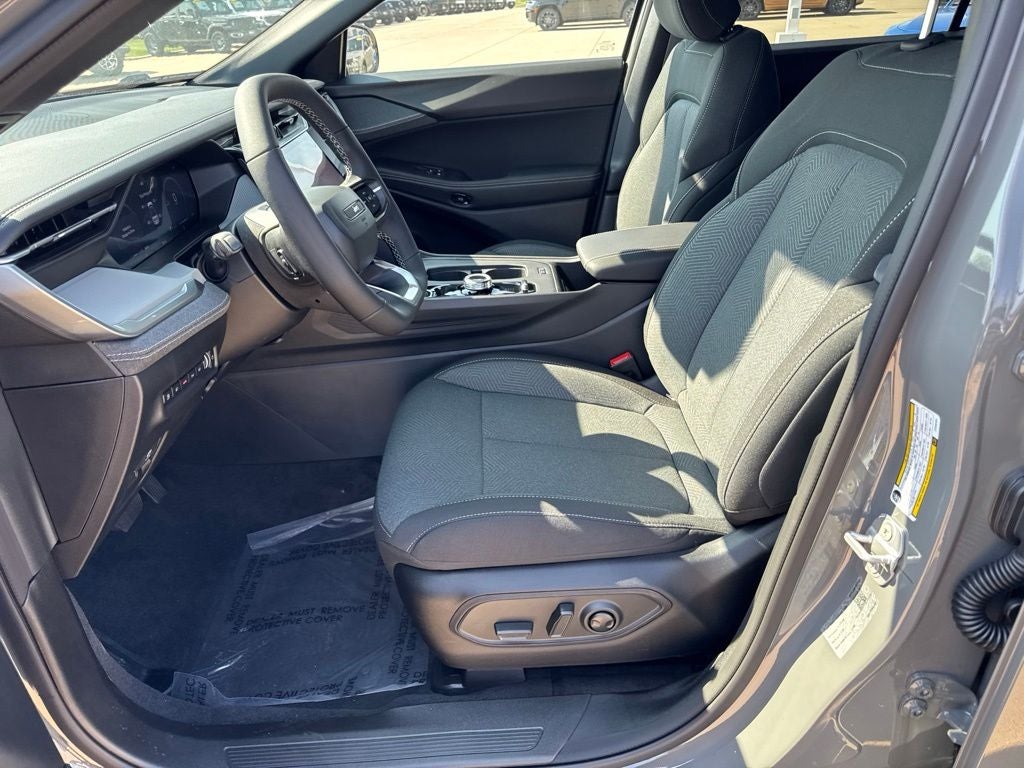 2026 Jeep Cherokee CHEROKEE LAREDO 4X4