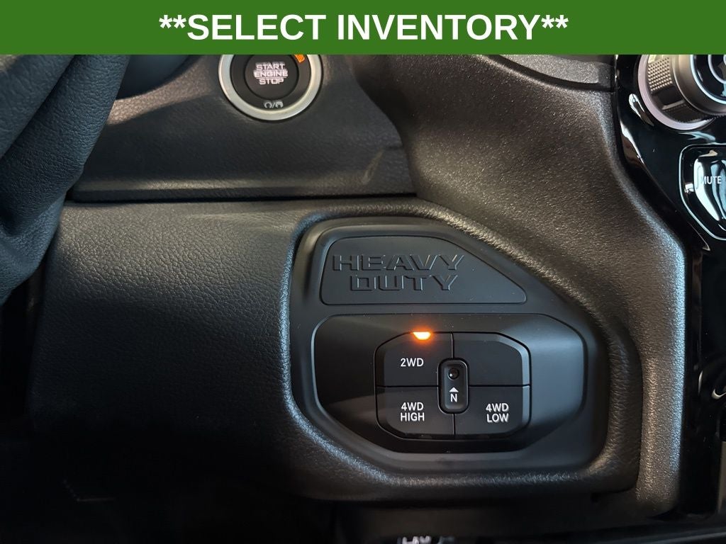 2025 RAM Ram 3500 RAM 3500 TRADESMAN CREW CAB 4X4 6'4' BOX