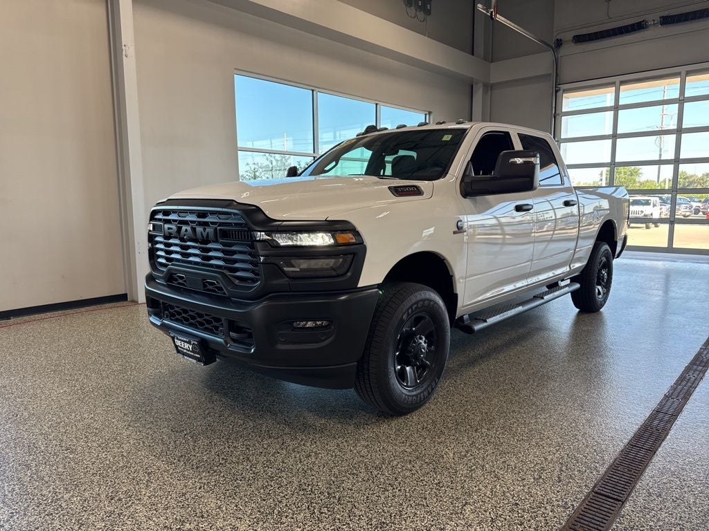 2025 RAM Ram 3500 RAM 3500 TRADESMAN CREW CAB 4X4 6'4' BOX