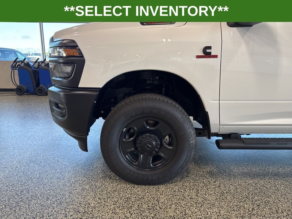 2025 RAM Ram 3500 RAM 3500 TRADESMAN CREW CAB 4X4 6'4' BOX